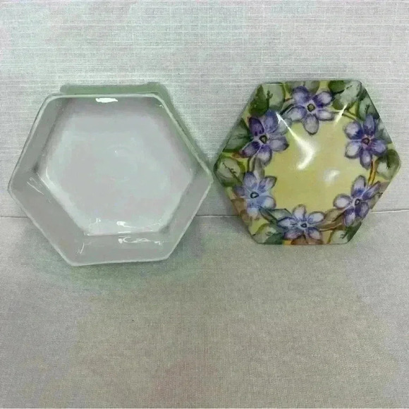 MZ Austria Hand Painted Footed Hexagon Trinket Box - Picture 9 of 13